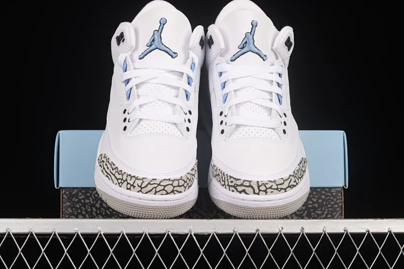 All categories Air Jordan Jordan series basketball shoes Air Jordan 3 foreign trade version Air Jordan 3 UNC AJ3 Joe 3 North Carolina blue white burst blue crack mid-basketball sneakers CT8532-104